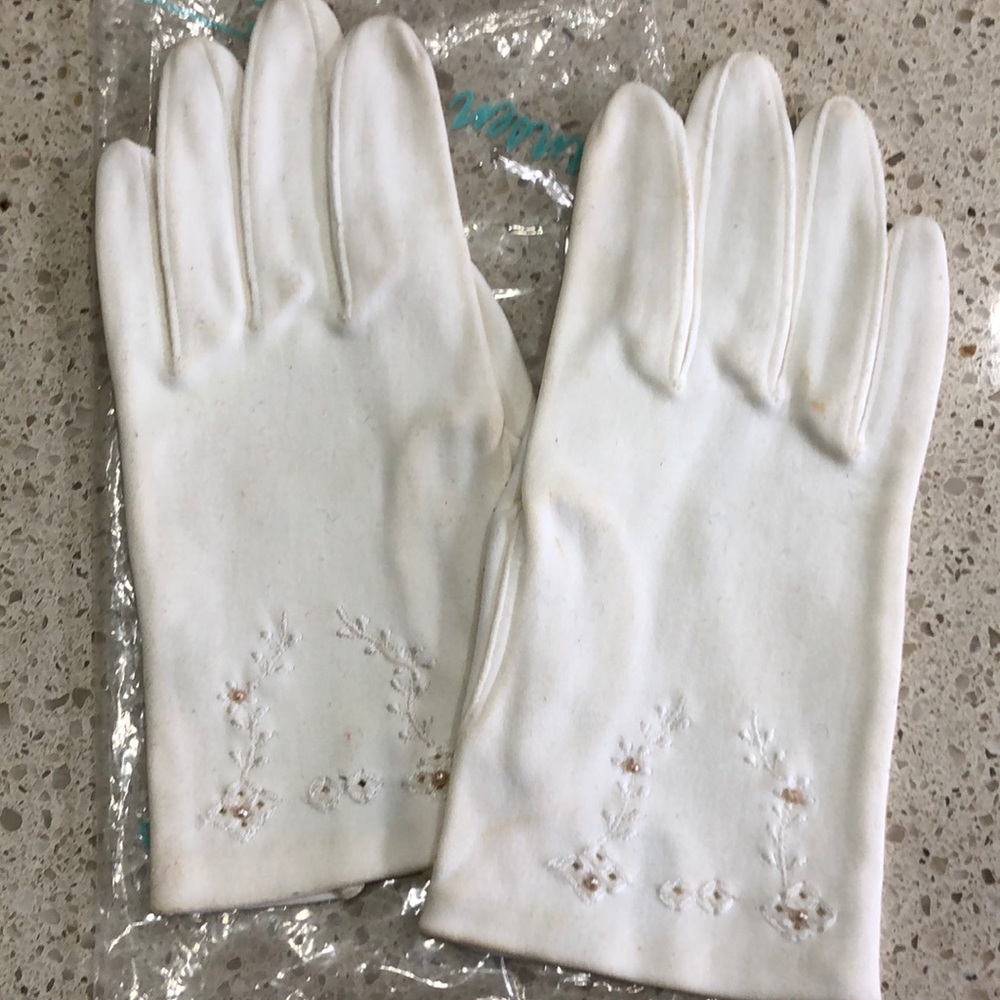 Small medium gloves